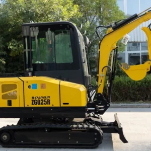 Changlin Official 2500kg Operating Weight Small Excavator Mini Digger with CE