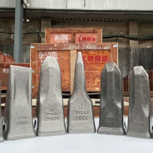 China Factory High Quality Excavator Tooth for Cat Crawler Excavator J550 9W8552 Teeth Forged Bucket Tooth 1u3552