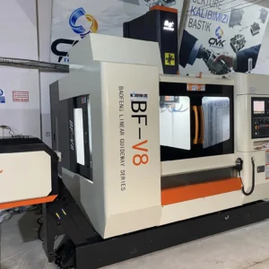 V8 CNC Machine Milling Machine 3-Axis Machinery Center for Metal Processing